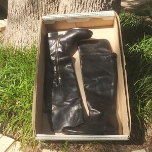 Frye womans boots